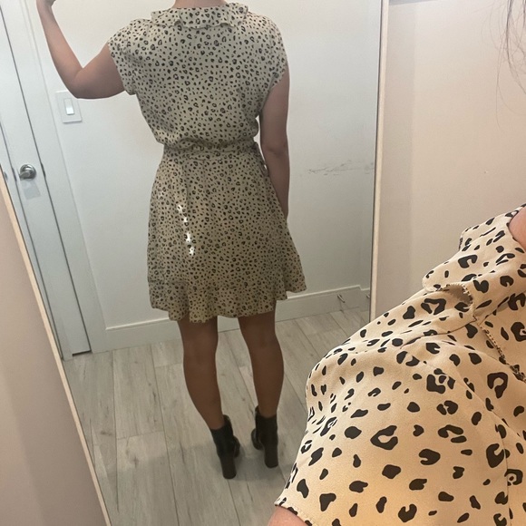 Sunday Best Aritzia Wrap Dress - Picture 11 of 11